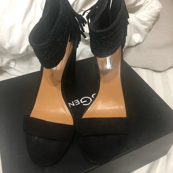 BCBG generation suede black heels - Picture 3 of 4